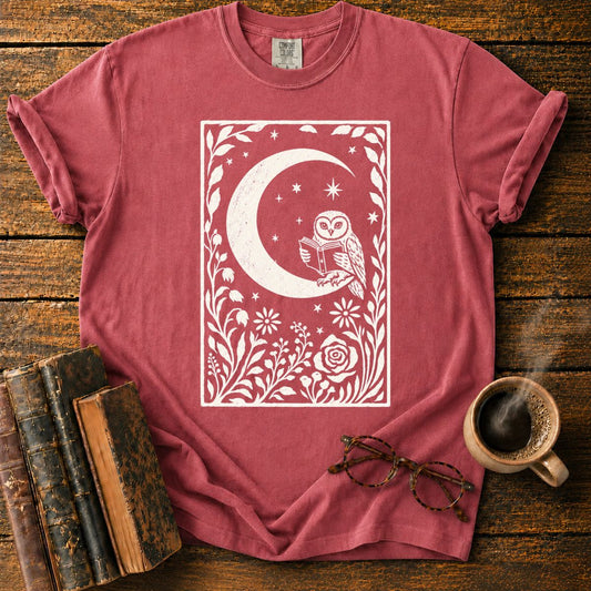 Owl Reading Beneath the Stars T-Shirt