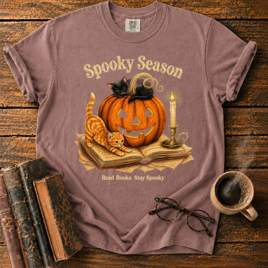 Spooky Season_ Pumpkin, Cats & Books T-Shirt
