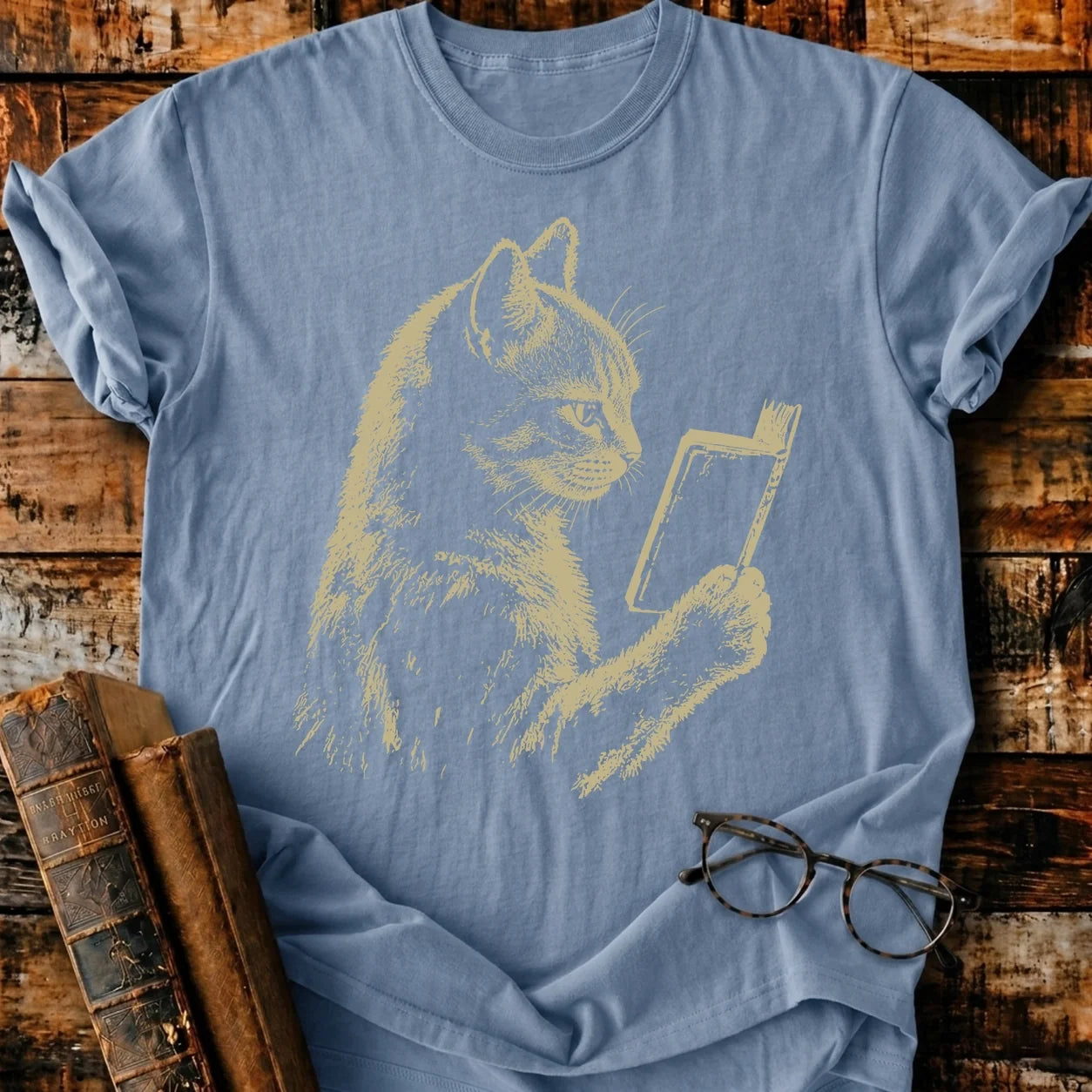 Vintage Cat Reader T-Shirt