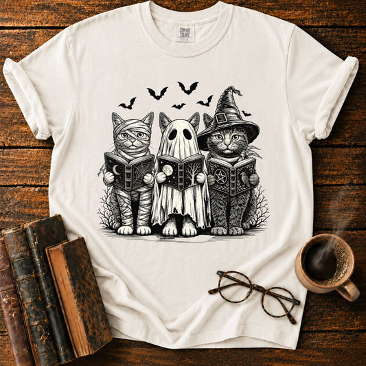 Halloween Cats Reading Together T-Shirt