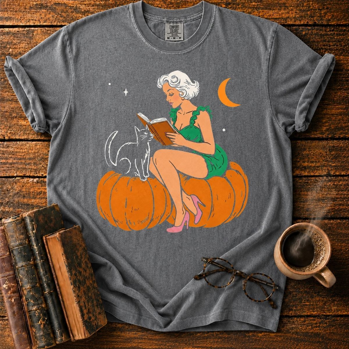 Retro Pumpkin Moonlight Reader T-Shirt