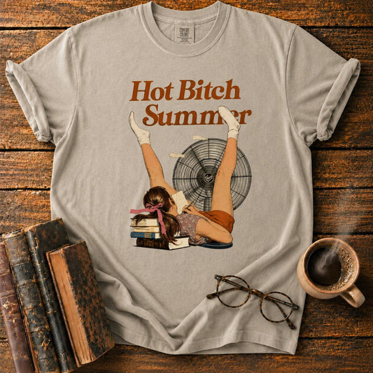 Retro Summer Reading by the Fan T-Shirt