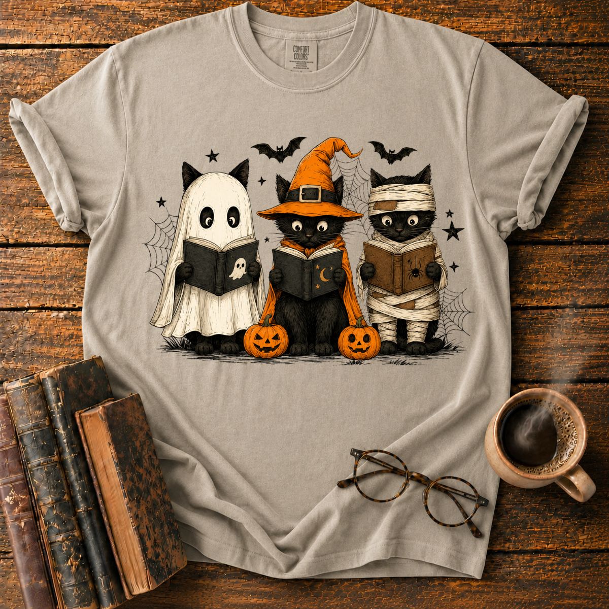 Halloween Kittens Reading Together T-Shirt