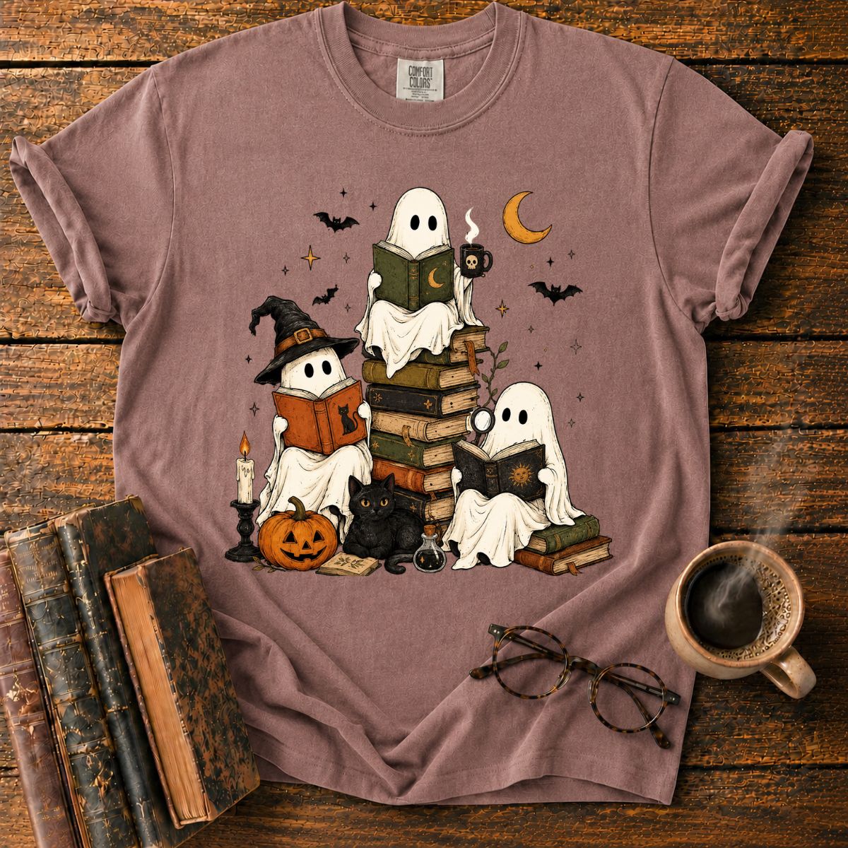 Ghosts’ Halloween Reading Book T-Shirt