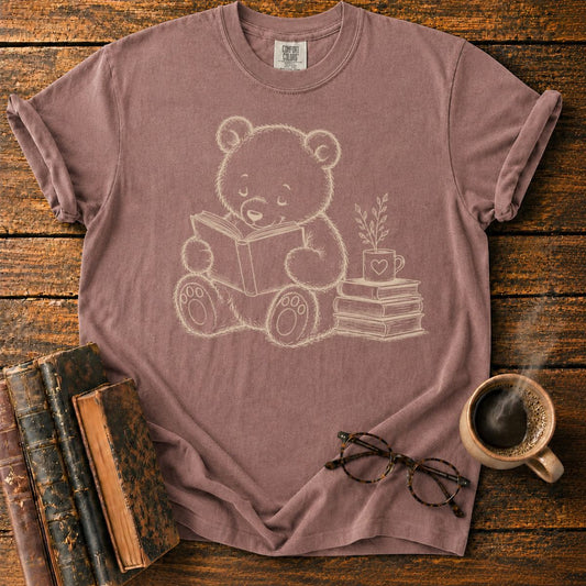 Bear Reading with Books and Mug T-Shirt