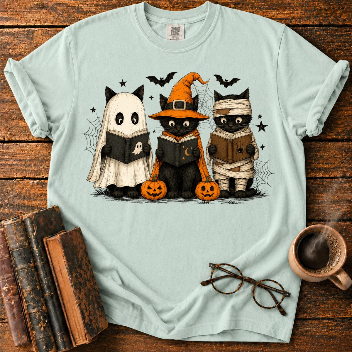 Halloween Kittens Reading Together T-Shirt