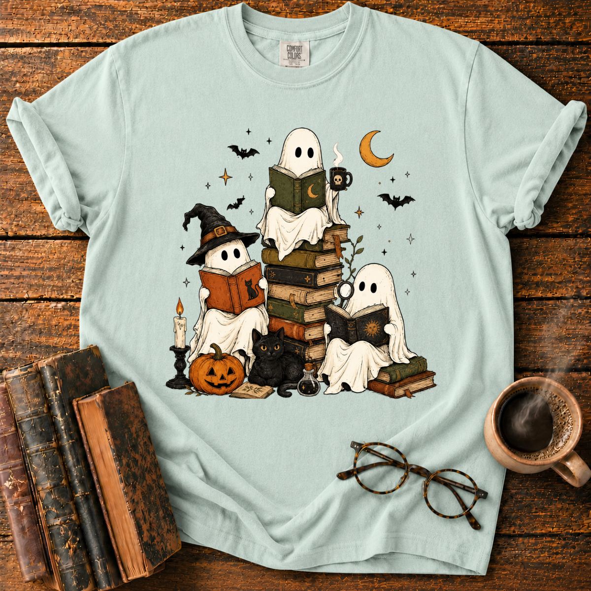 Ghosts’ Halloween Reading Book T-Shirt