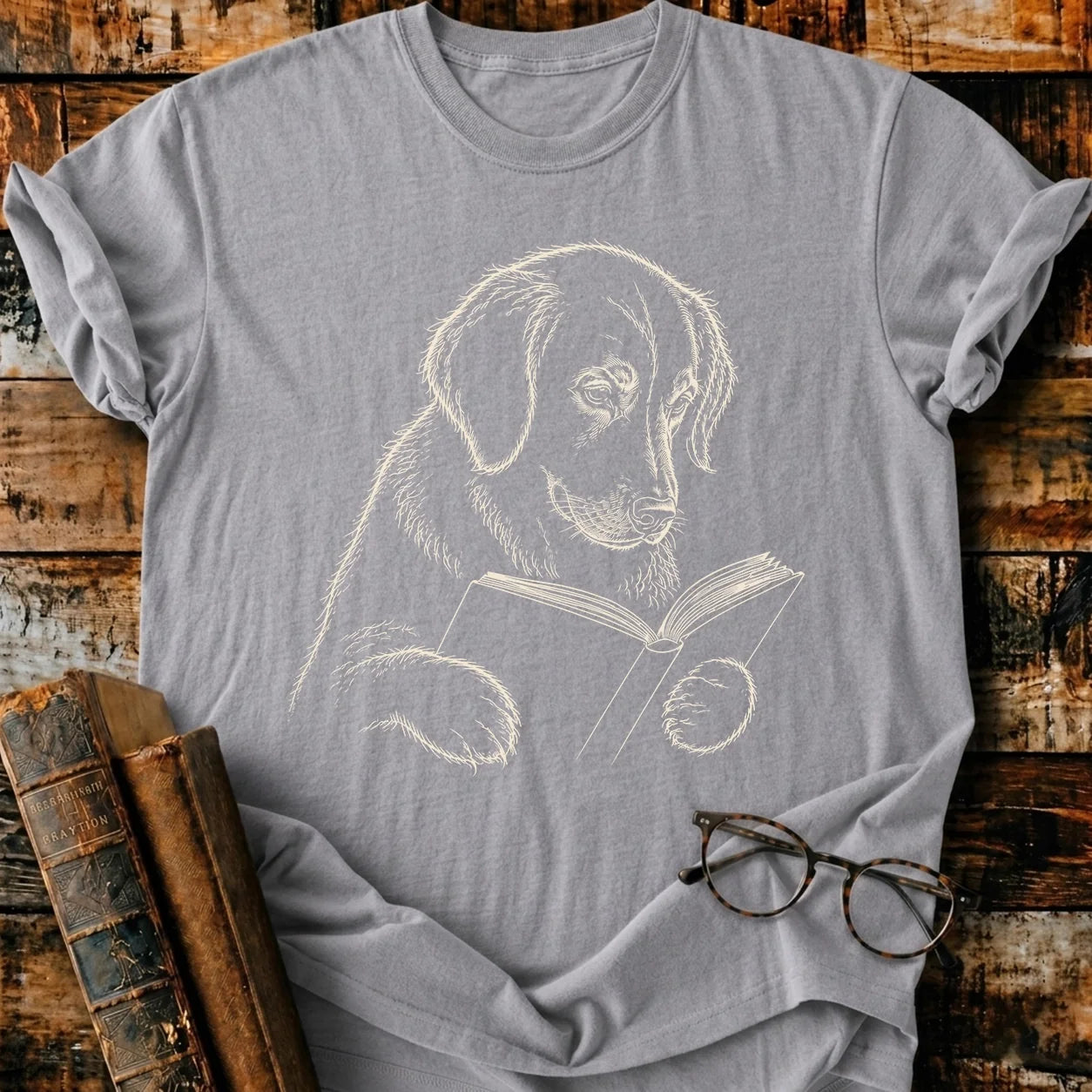 Golden Retriever Reading T-Shirt