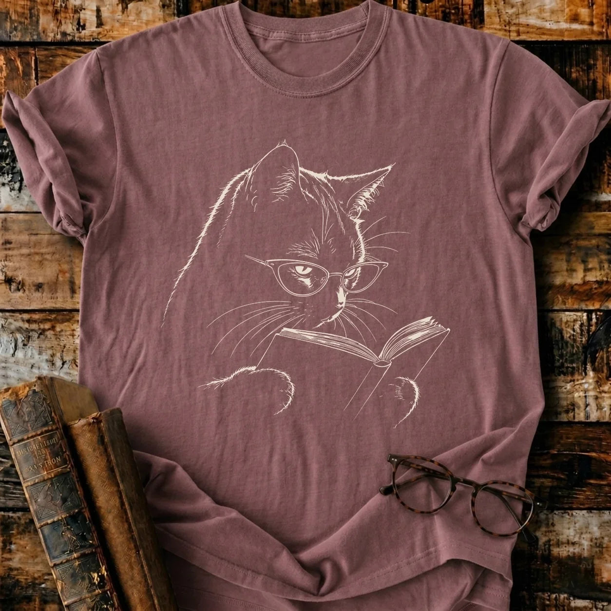 Vintage Reading Cat T-Shirt