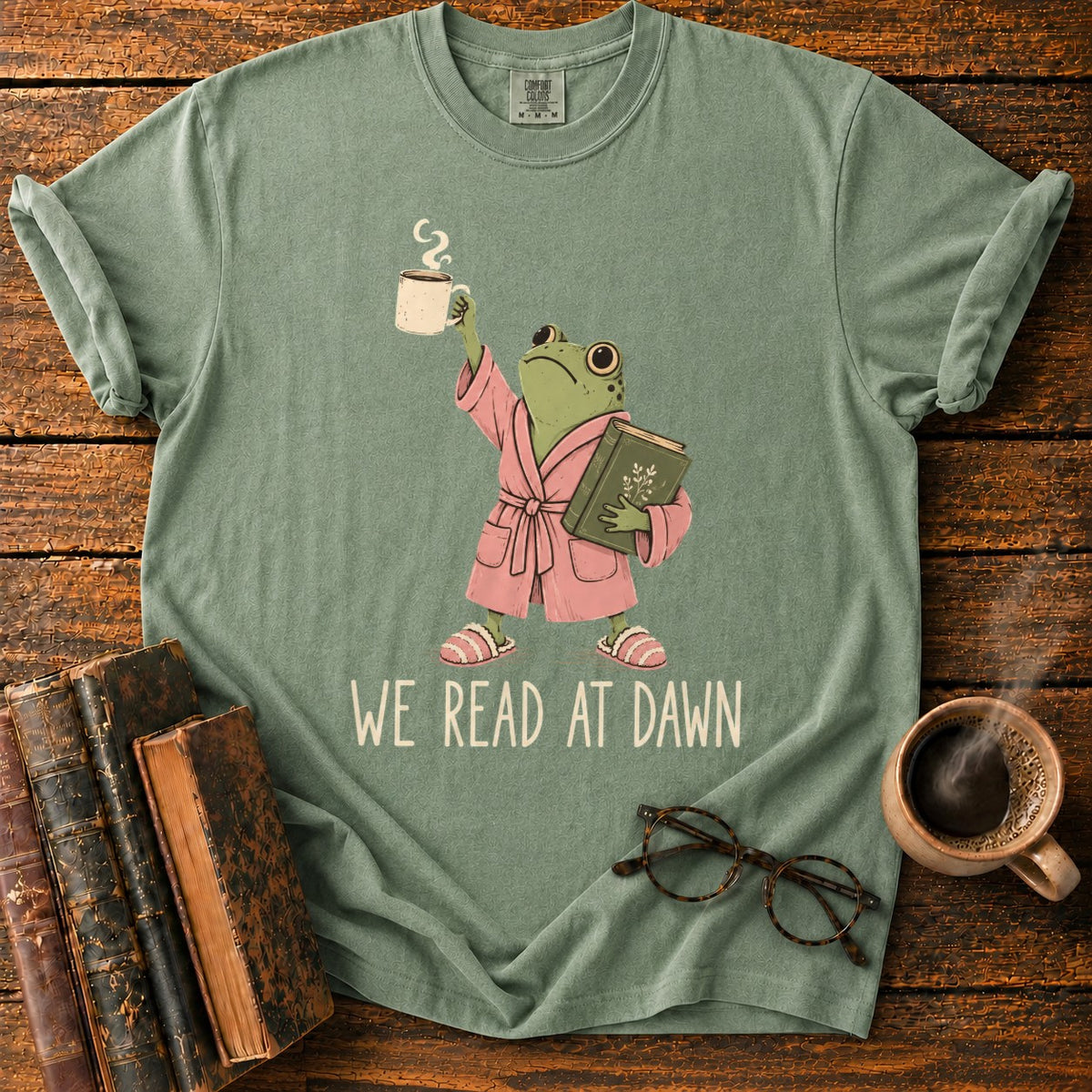Frog Reading At Dawn T-Shirt in Moss – BooksThreads
