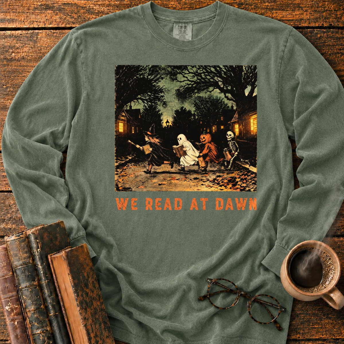 Halloween Readers At Dawn LS T-Shirt in Hemp – BooksThreads