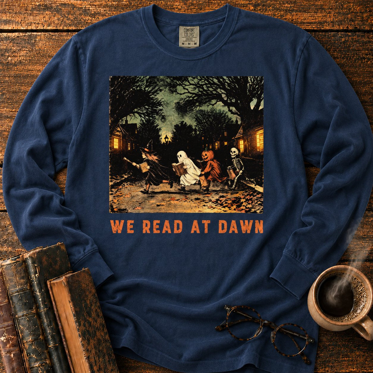 Halloween Readers At Dawn LS T-Shirt in Midnight – BooksThreads