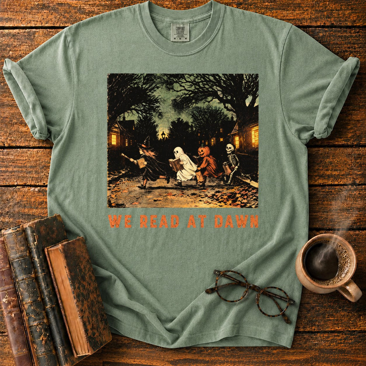 Halloween Readers At Dawn T-Shirt in Moss – BooksThreads
