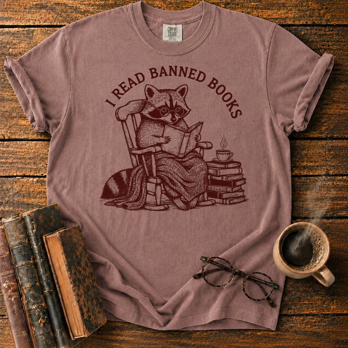 I Read Banned Books Raccoon T-Shirt in Espresso – BooksThreads