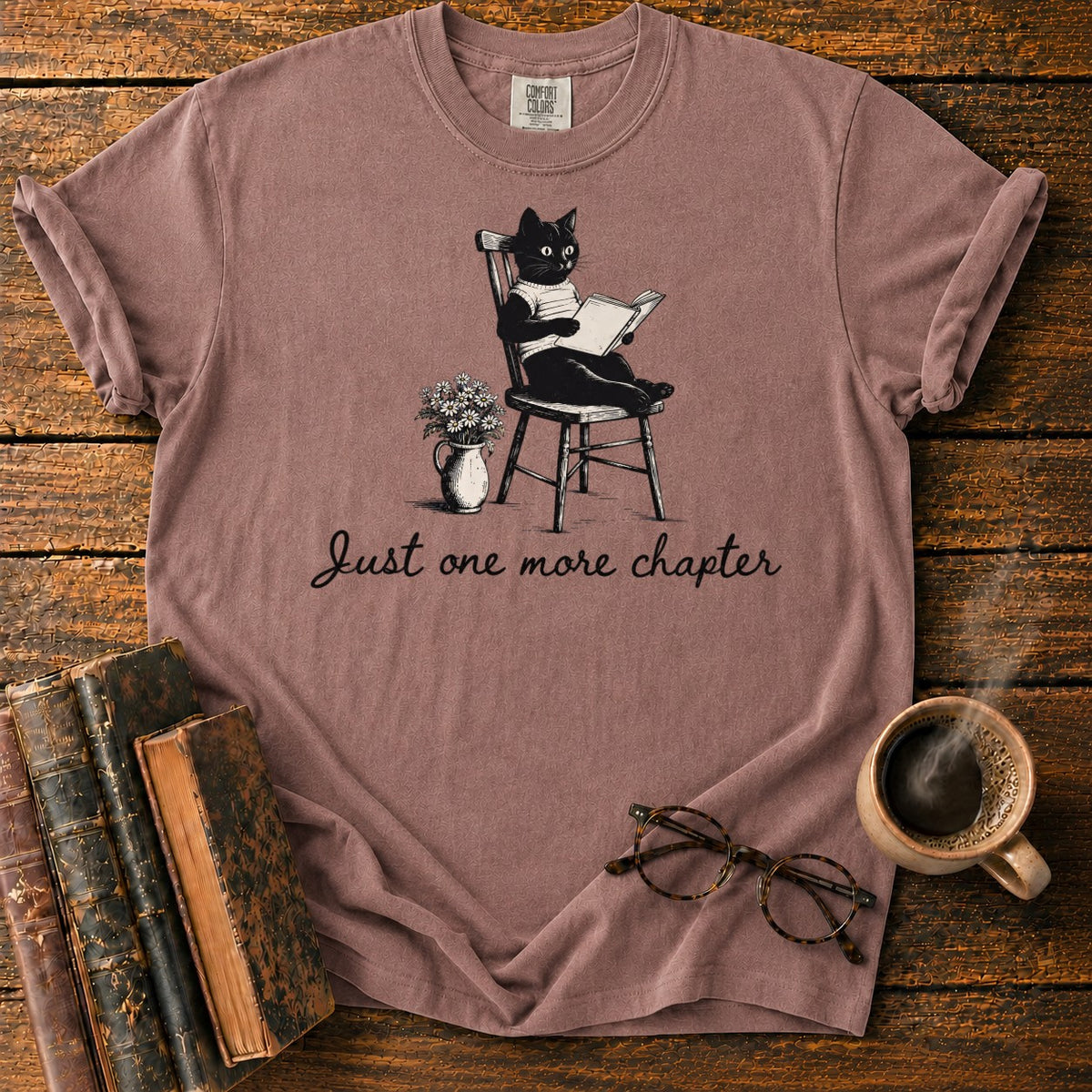 Just One More Chapter T-Shirt in Espresso – BooksThreads