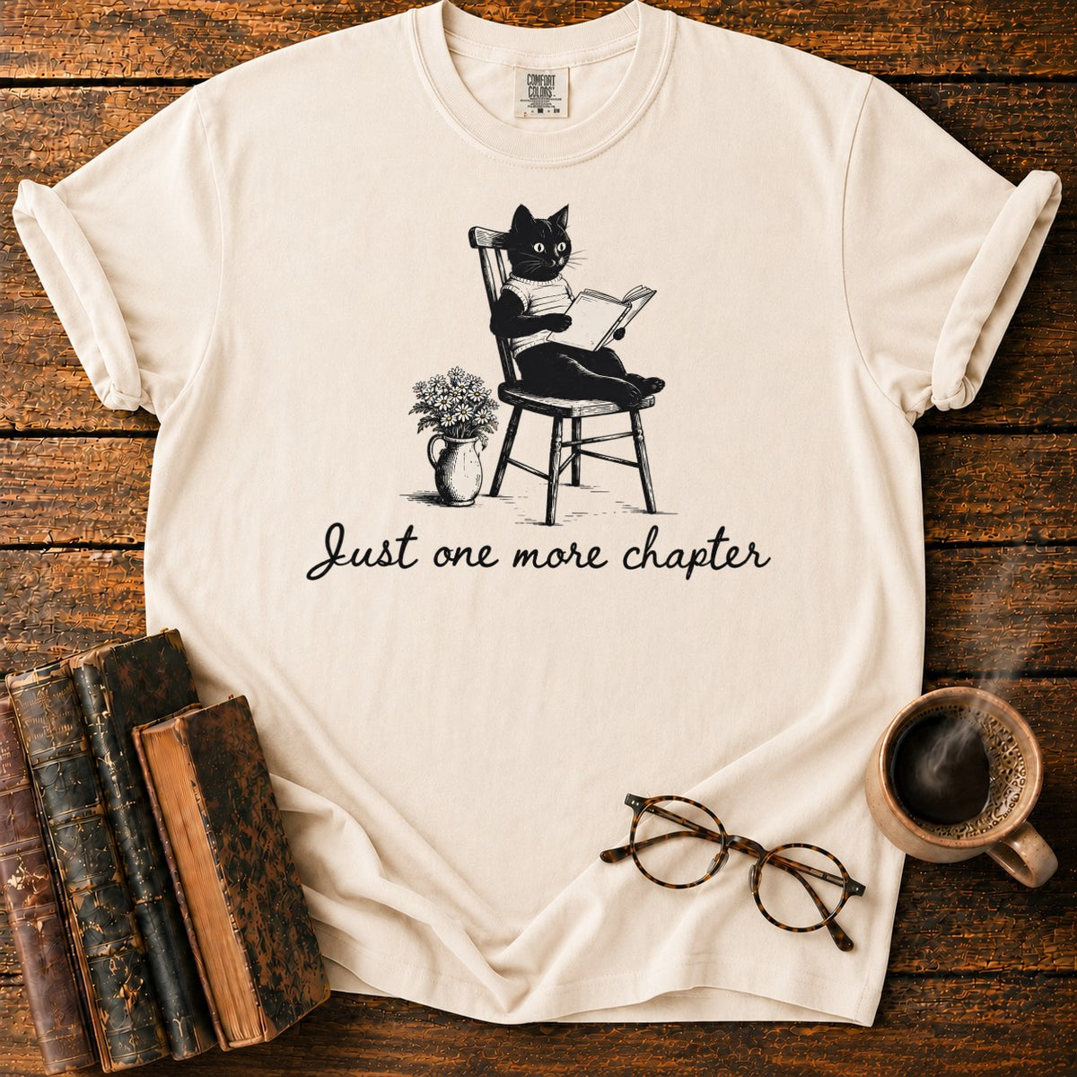Just One More Chapter T-Shirt in Ivory – BooksThreads