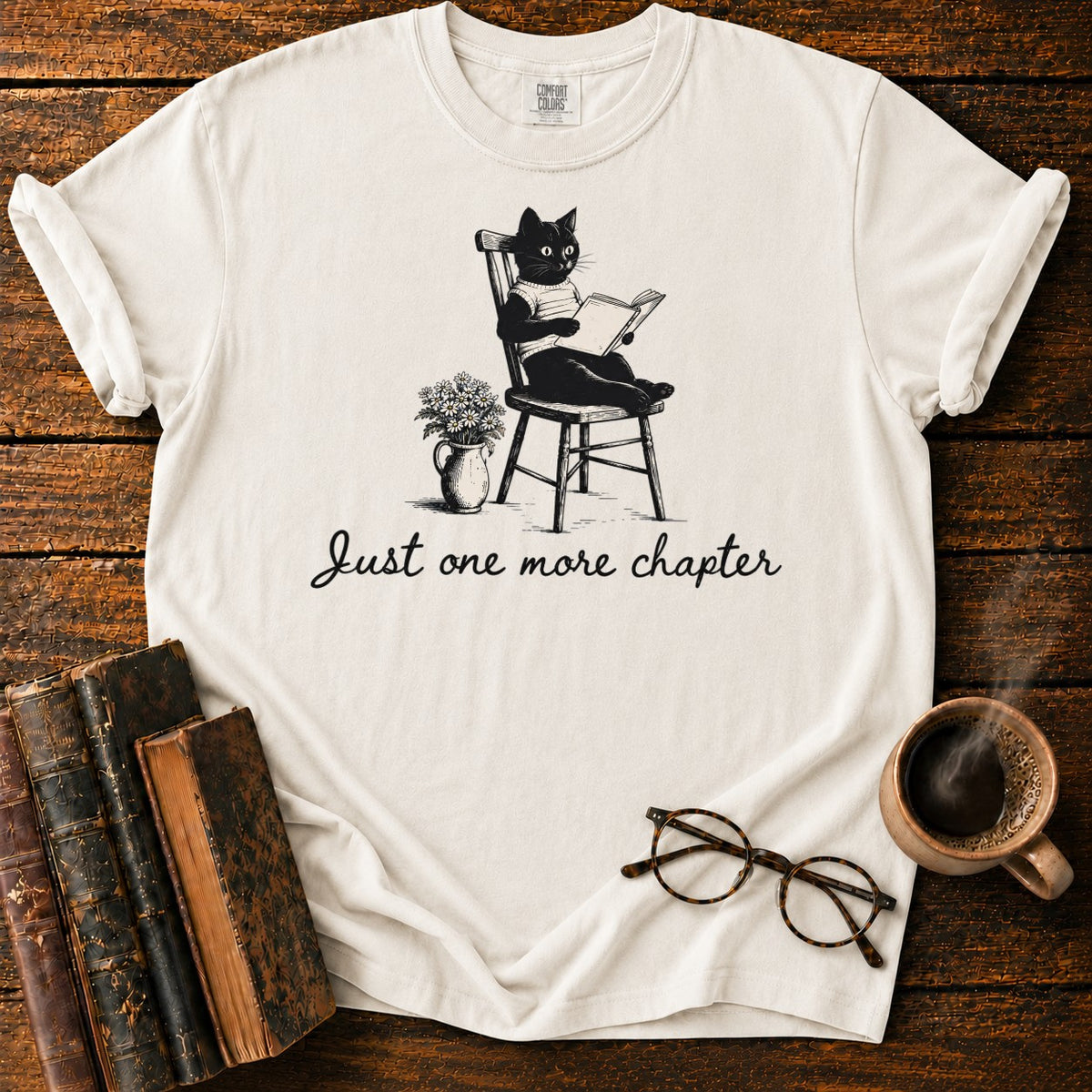 Just One More Chapter T-Shirt in White – BooksThreads