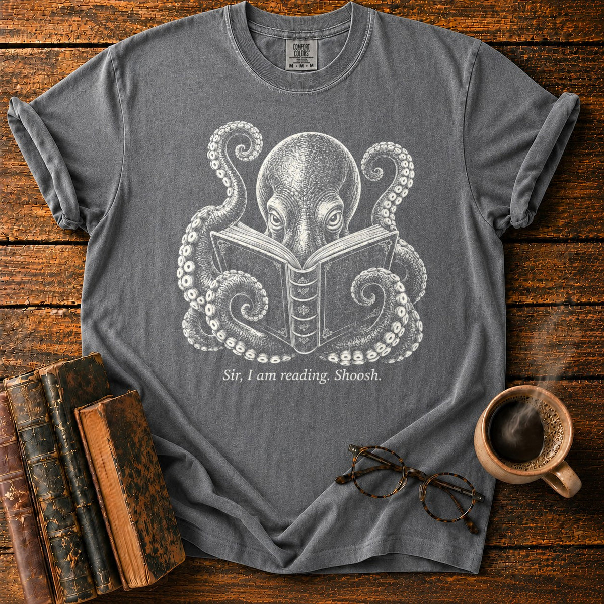 Octopus Reading Shoosh T-Shirt in Pepper – BooksThreads