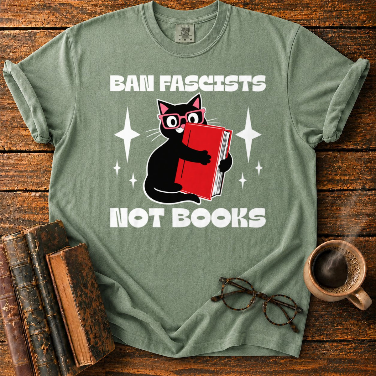 Retro Cat Hugging A Red Book T-Shirt in Moss – BooksThreads