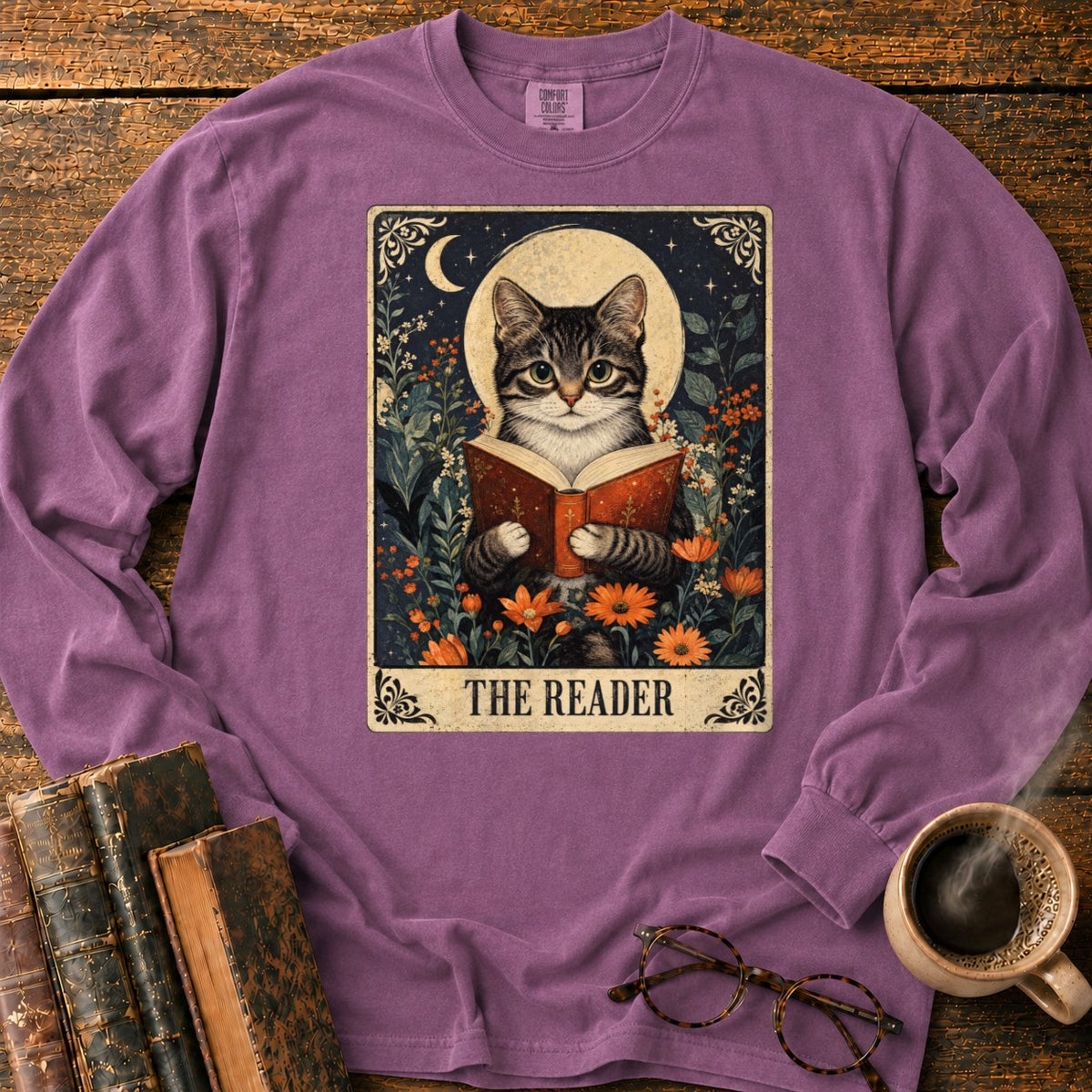 The Reader Vintage Tarot Cat LS T-Shirt in Berry – BooksThreads