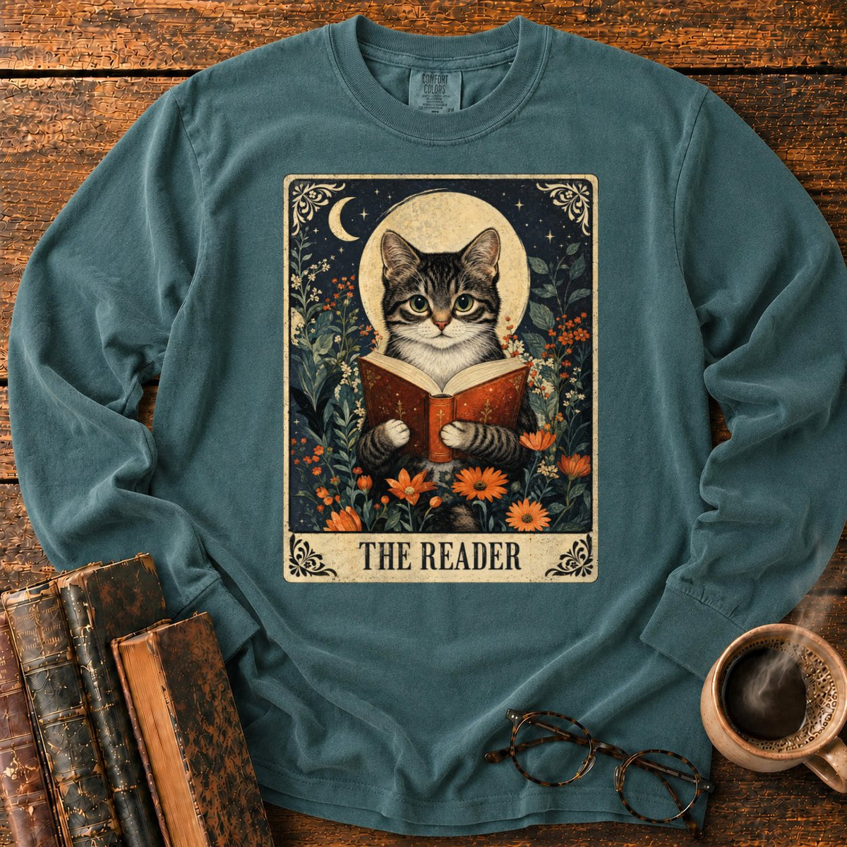 The Reader Vintage Tarot Cat LS T-Shirt in Blue Spruce – BooksThreads