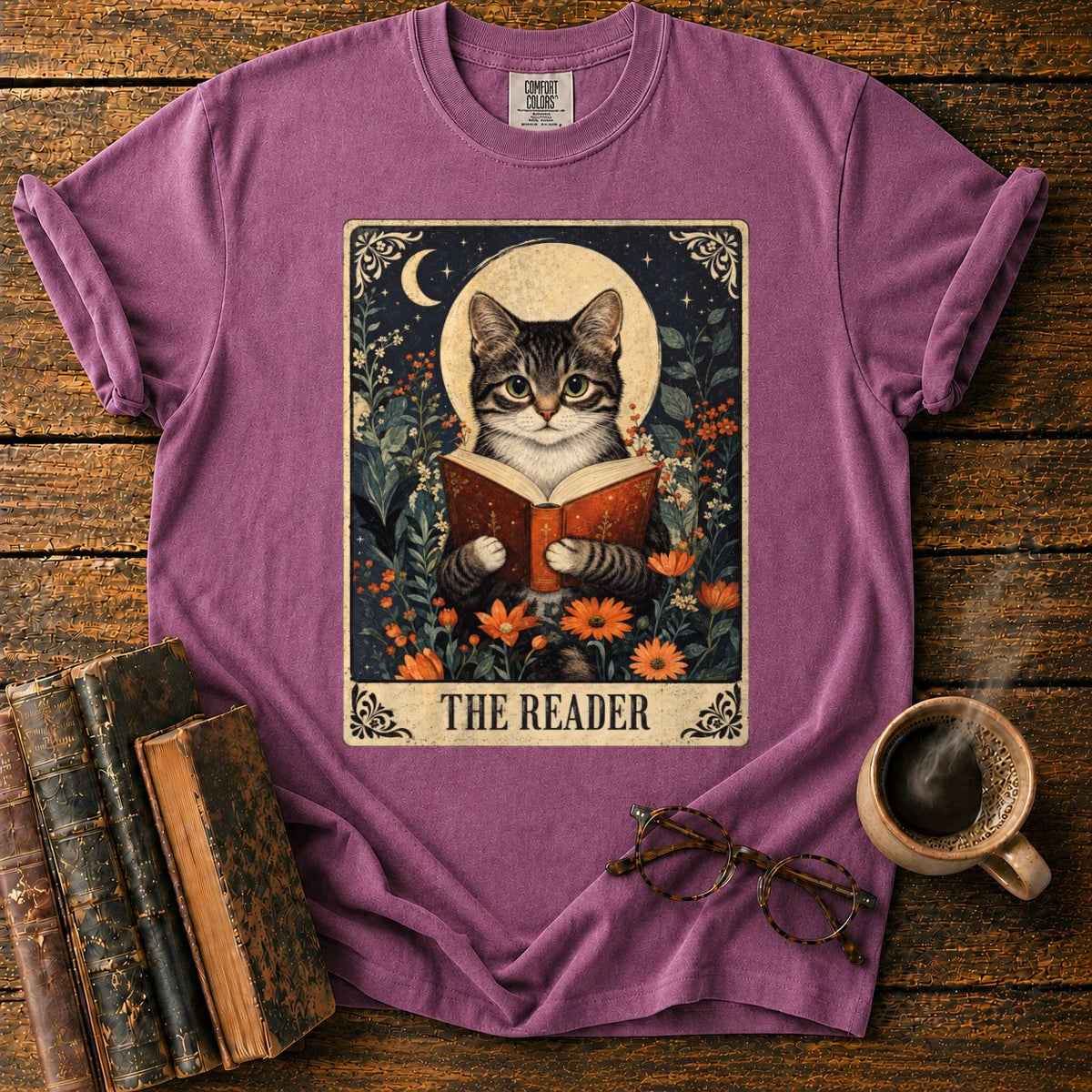 The Reader Vintage Tarot Cat T-Shirt in Berry – BooksThreads